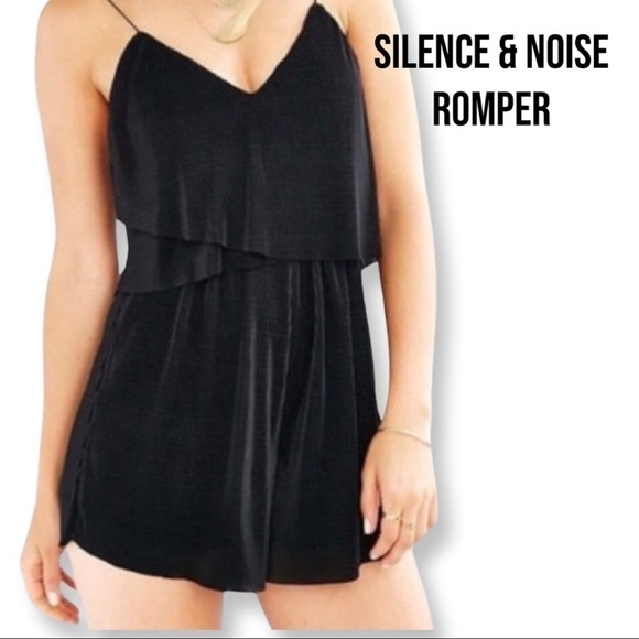 URBAN Outfitters Silence + Noise Ribbed Romper - Picture 1 of 5